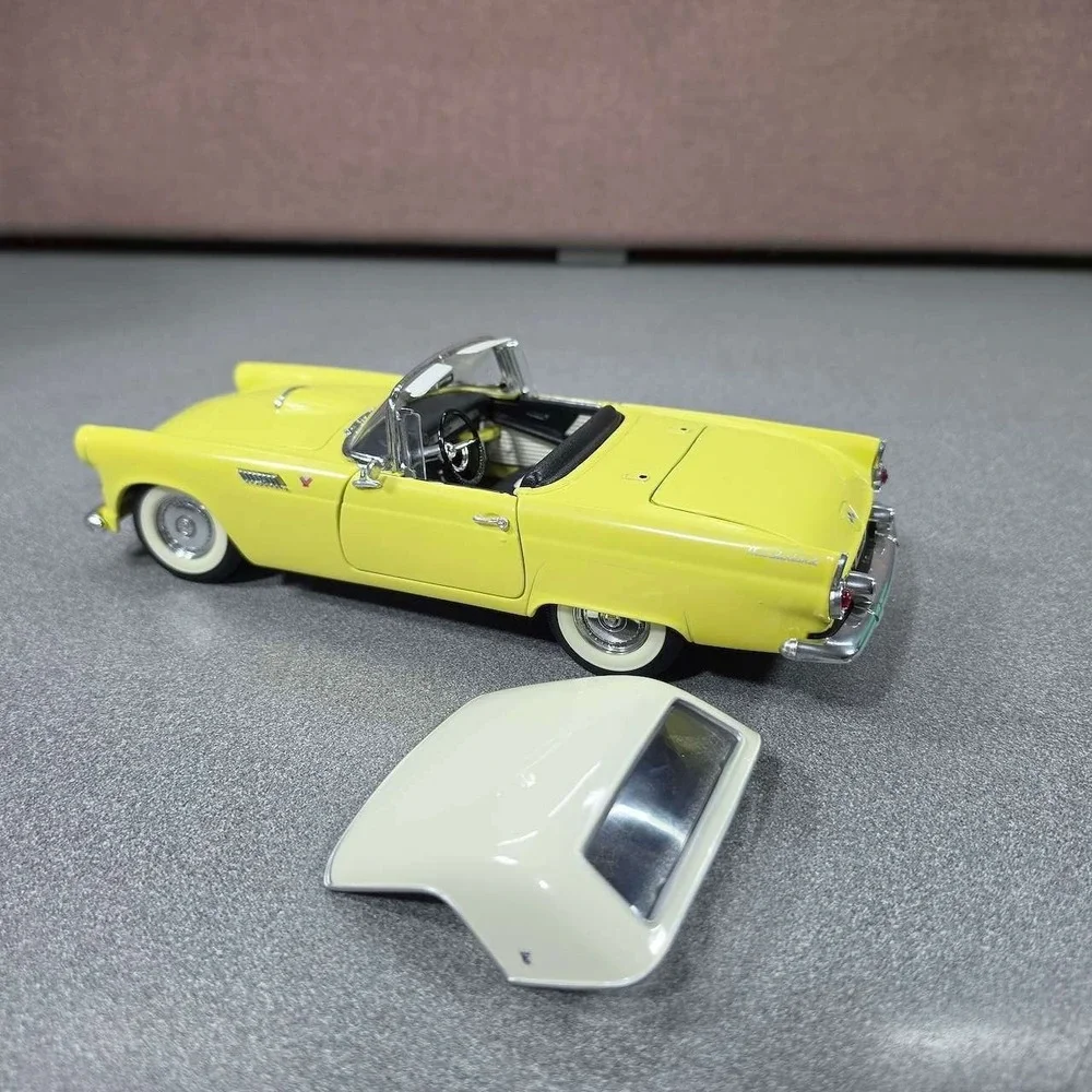 Roadlegends Ford 1955 Thunderbird Diecast Model Car Excellent
